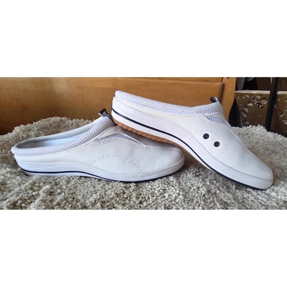 KEDS Womans Slip On Sneakers Sz 6 ~Near Perfect  Condition